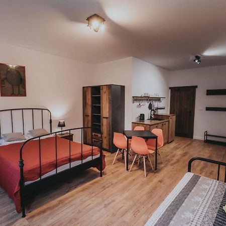 Sady Blotnica Dom Goscinny Prusy  Exterior foto